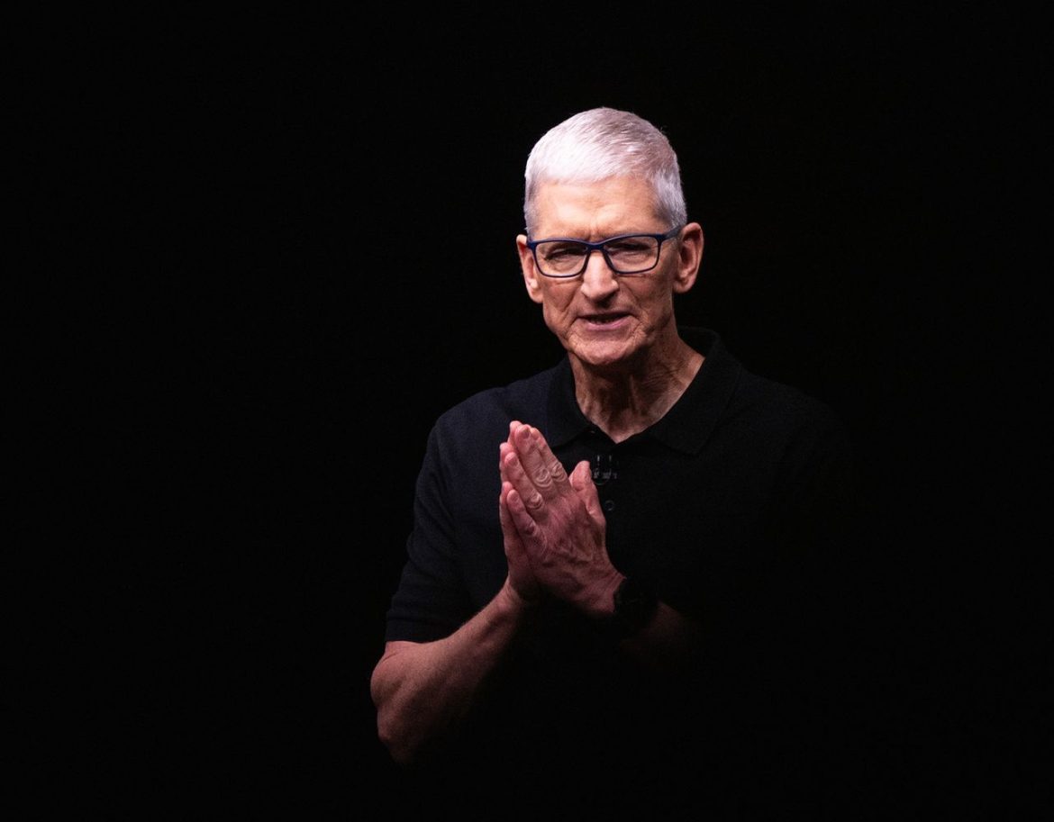 Tim Cook's Legacy Is Turning Apple Into a Subscription
